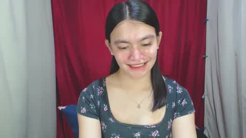 Snapshot of urhottiest_katey chatting on 01/10/25, 08:15 Katey online show from 01/10/25, 08:15