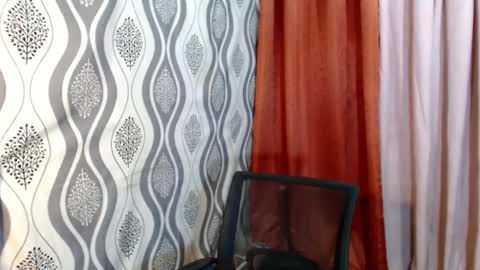 Snapshot of urhunky_ivan chatting on 01/21/25, 06:02 urhunky_ivan online show from 01/21/25, 06:02