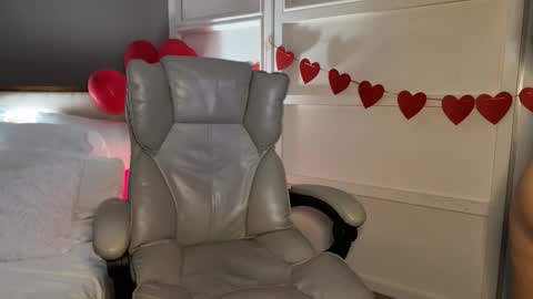 Kristina online show from 02/25/26, 01:15