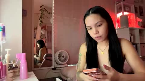 urlittlefilipina online show from 12/04/25, 04:38