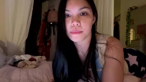 Snapshot of urlittlefilipina chatting on 06/04/26, 11:44 urlittlefilipina online show from 06/04/26, 11:44