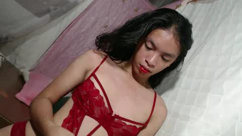 Snapshot of urlovely_ariana chatting on 04/05/26, 03:36 Ariana online show from 04/05/26, 03:36