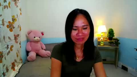 urlovely_che online show from 10/20/25, 11:54