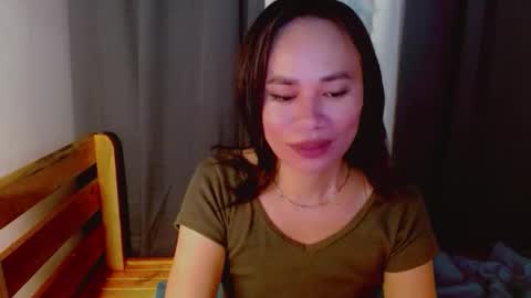 urlovely_che online show from 11/20/25, 02:01