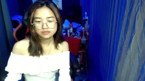 urlovelychinita online show from 01/10/25, 10:04