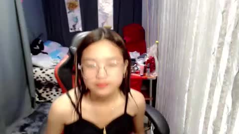 urlovelychinita online show from 01/12/25, 10:56