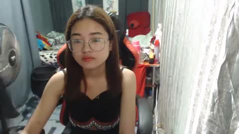 urlovelychinita online show from 01/27/25, 10:27