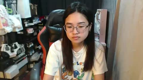 urlovelychinita online show from 10/10/25, 07:46