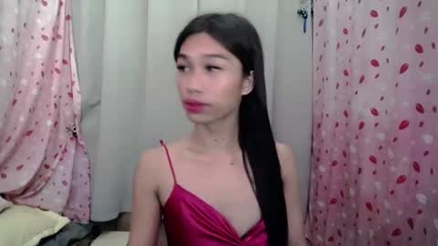 Snapshot of urloverjasmine_xx chatting on 03/19/26, 05:22 urloverjasmine_xx online show from 03/19/26, 05:22