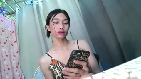 Snapshot of urloverjasmine_xx chatting on 04/29/26, 02:37 urloverjasmine_xx online show from 04/29/26, 02:37
