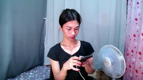 Snapshot of urloverjasmine_xx chatting on 05/15/26, 10:50 urloverjasmine_xx online show from 05/15/26, 10:50
