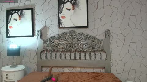 Love online show from 10/28/25, 06:32