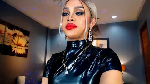 UrMajestyTyra online show from 12/28/24, 04:08