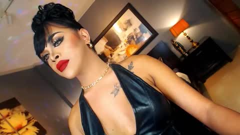 UrMajestyTyra online show from 11/04/25, 01:27