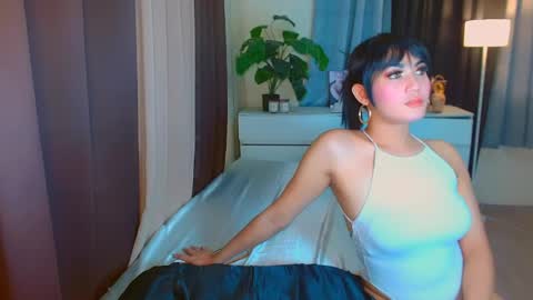 Snapshot of urmistress_sanya chatting on 03/24/26, 04:50 ur fave sanya online show from 03/24/26, 04:50