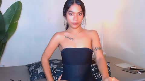 Snapshot of urmistress_sanya chatting on 04/10/26, 03:28 ur fave sanya online show from 04/10/26, 03:28