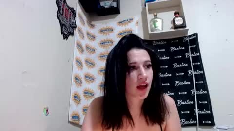 Snapshot of urmomalexx chatting on 03/19/26, 01:31 urmomalexx online show from 03/19/26, 01:31