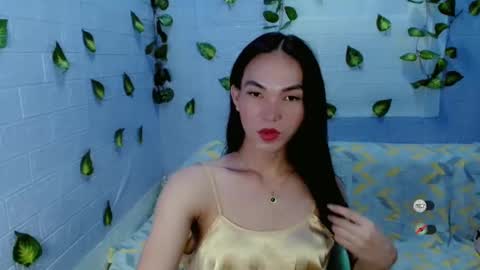 Snapshot of urnaughty_kim chatting on 02/16/25, 02:32 Kim online show from 02/16/25, 02:32