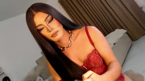 Snapshot of urnauthy_ciliaxxx chatting on 04/21/26, 01:42 cecilia online show from 04/21/26, 01:42