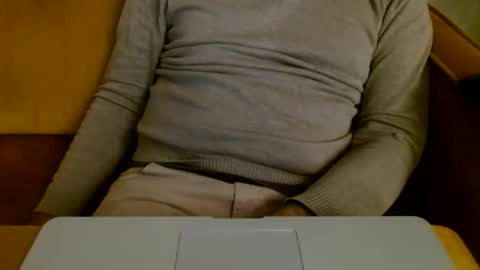 Dutchsoftie online show from 10/23/25, 06:28