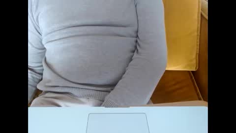 Dutchsoftie online show from 10/25/25, 12:13