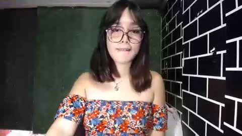 Pia online show from 09/30/25, 03:11