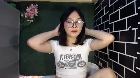 Pia online show from 10/04/25, 03:15