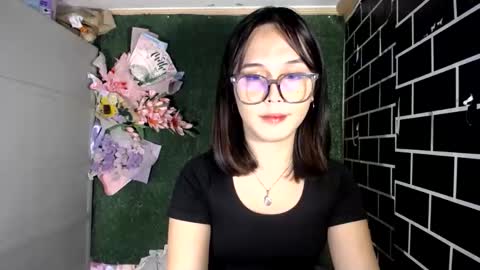 Pia online show from 10/06/25, 11:46