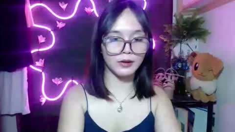 Pia online show from 10/21/25, 09:59