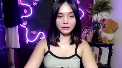 Pia online show from 10/22/25, 08:41