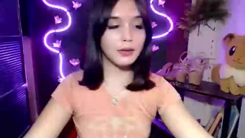 Pia online show from 11/06/25, 03:57