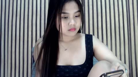 Snapshot of urpinaycutie chatting on 02/17/25, 12:38 urpinaycutie online show from 02/17/25, 12:38