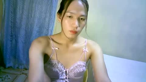 Snapshot of urpinaylovelyjuliaxxx chatting on 12/04/24, 02:37 queen julia not into CHEAPGUY online show from 12/04/24, 02:37