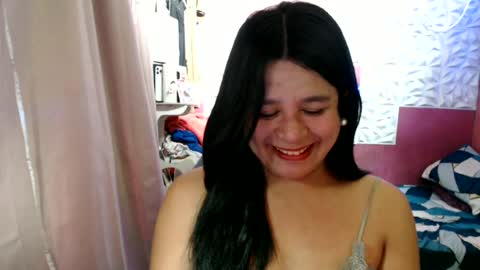 Snapshot of urpinaymistizaxxx chatting on 06/19/26, 02:38 urpinaymistizaxxx online show from 06/19/26, 02:38