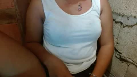 Aleah online show from 10/12/25, 01:54