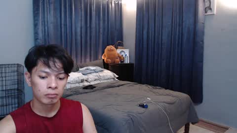 Snapshot of urpinoyasianx chatting on 12/31/24, 04:14 Mel online show from 12/31/24, 04:14