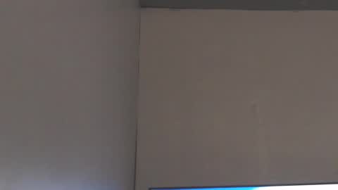 Snapshot of urpinoyasianx chatting on 01/10/25, 12:15 Mel online show from 01/10/25, 12:15