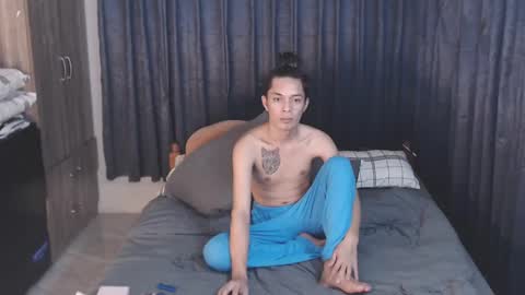 Snapshot of urpinoyasianx chatting on 01/26/25, 05:34 Mel online show from 01/26/25, 05:34