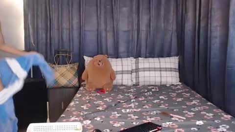 Snapshot of urpinoyasianx chatting on 01/29/25, 12:54 Mel online show from 01/29/25, 12:54