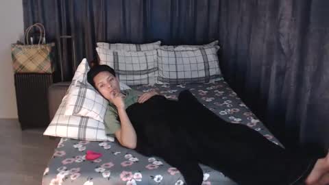 Snapshot of urpinoyasianx chatting on 01/30/25, 06:00 Mel online show from 01/30/25, 06:00