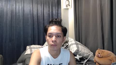 Snapshot of urpinoyasianx chatting on 02/14/25, 11:10 Mel online show from 02/14/25, 11:10