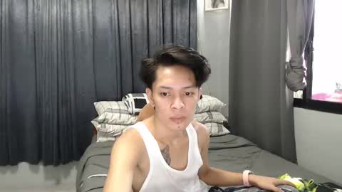 Snapshot of urpinoyasianx chatting on 02/17/25, 07:37 Mel online show from 02/17/25, 07:37