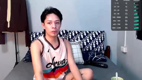 Snapshot of urpinoyasianx chatting on 10/22/25, 08:58 Mel online show from 10/22/25, 08:58