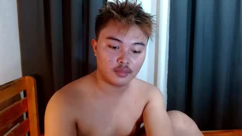 Snapshot of urpinoyjohnx chatting on 10/23/25, 07:51 urpinoyjohnx online show from 10/23/25, 07:51