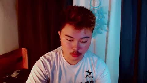 Snapshot of urpinoyjohnx chatting on 10/26/25, 12:11 urpinoyjohnx online show from 10/26/25, 12:11