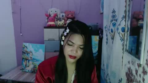 Snapshot of urpreciouspinayxxx chatting on 03/13/26, 03:13 hi im kim online show from 03/13/26, 03:13