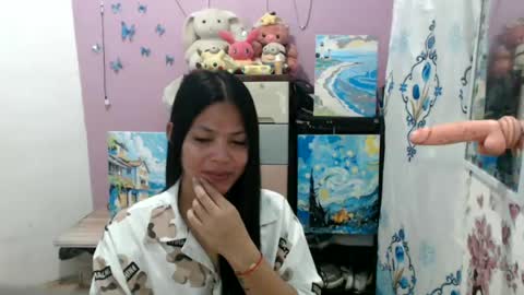 Snapshot of urpreciouspinayxxx chatting on 08/03/26, 01:04 hi im kim online show from 08/03/26, 01:04