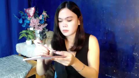 urpretty_girl online show from 12/21/25, 09:16