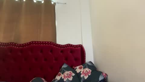 Janine online show from 09/16/25, 05:41