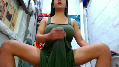 Snapshot of urprincessofselfsuck chatting on 04/08/26, 09:48 urprincessofselfsuck online show from 04/08/26, 09:48